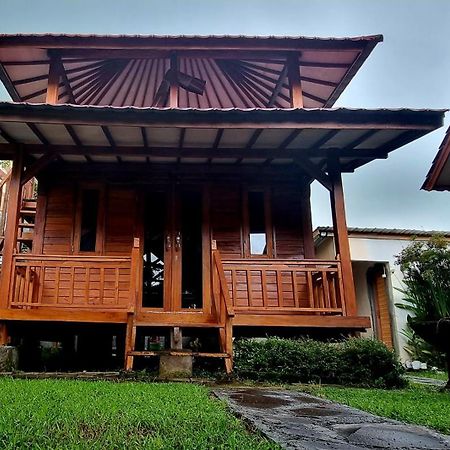Mayeka Transit Hostel Bandara Internasional Lombok Praya Kültér fotó