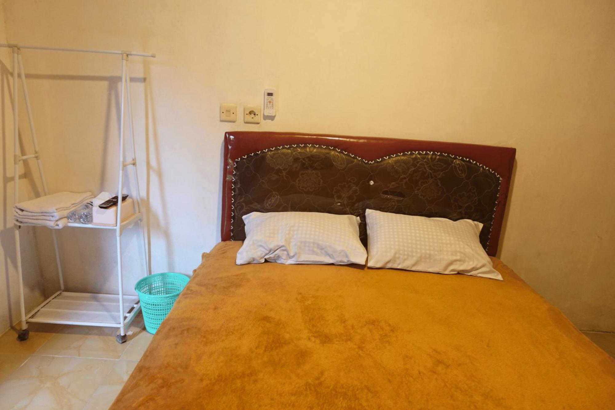 Mayeka Transit Hostel Bandara Internasional Lombok Praya Kültér fotó