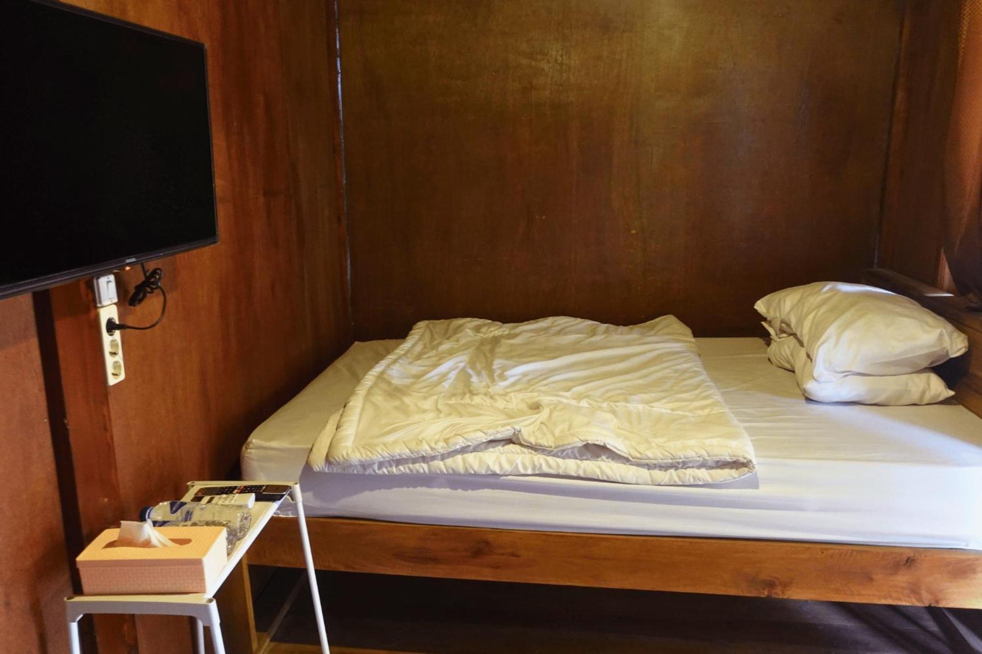 Mayeka Transit Hostel Bandara Internasional Lombok Praya Kültér fotó