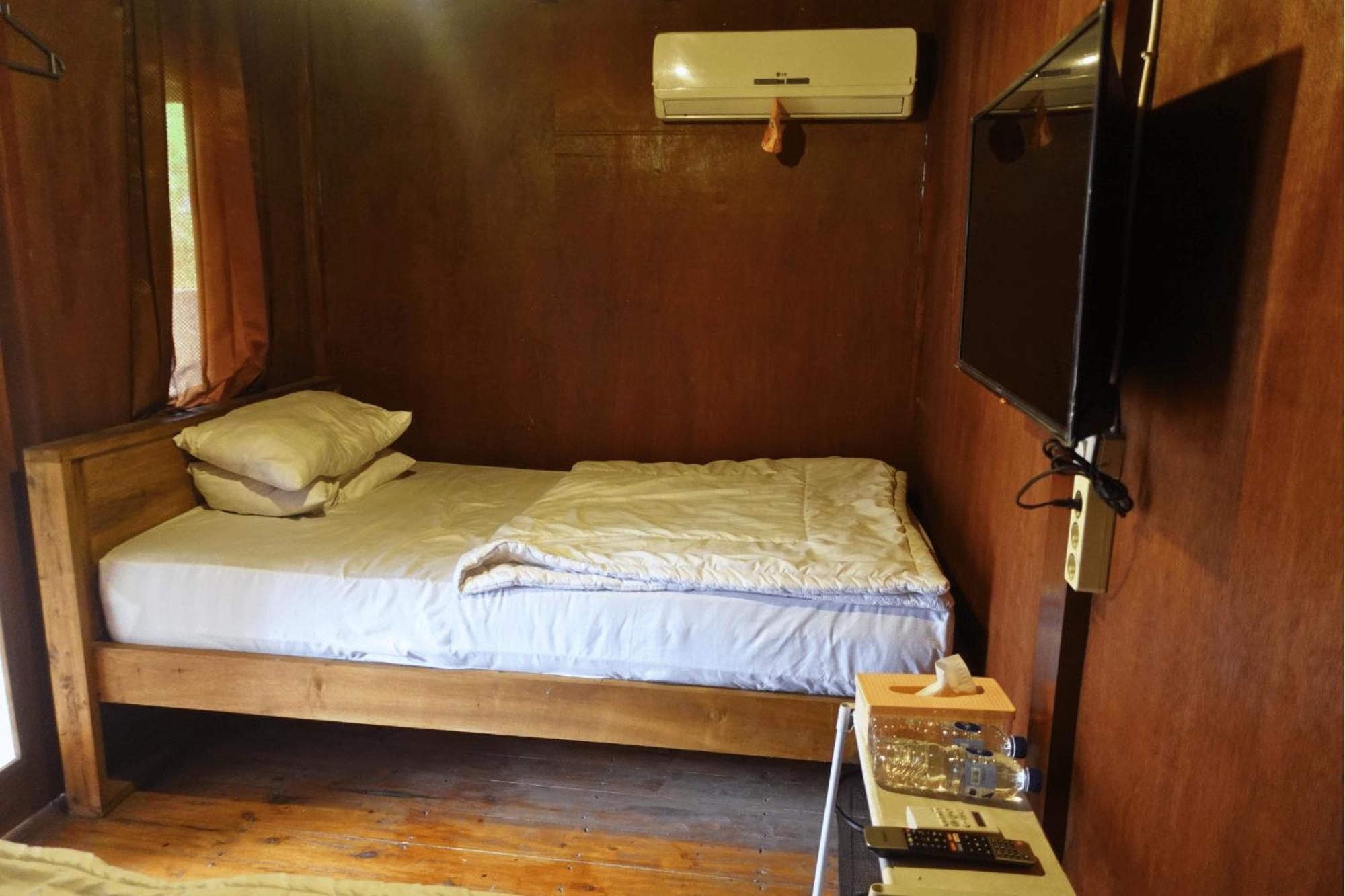 Mayeka Transit Hostel Bandara Internasional Lombok Praya Kültér fotó