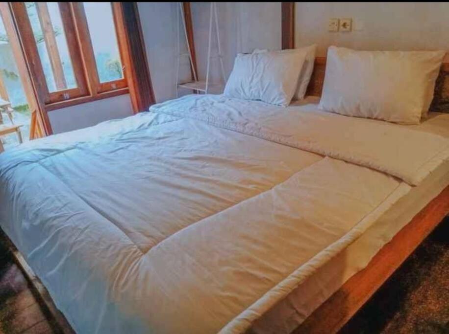 Mayeka Transit Hostel Bandara Internasional Lombok Praya Kültér fotó