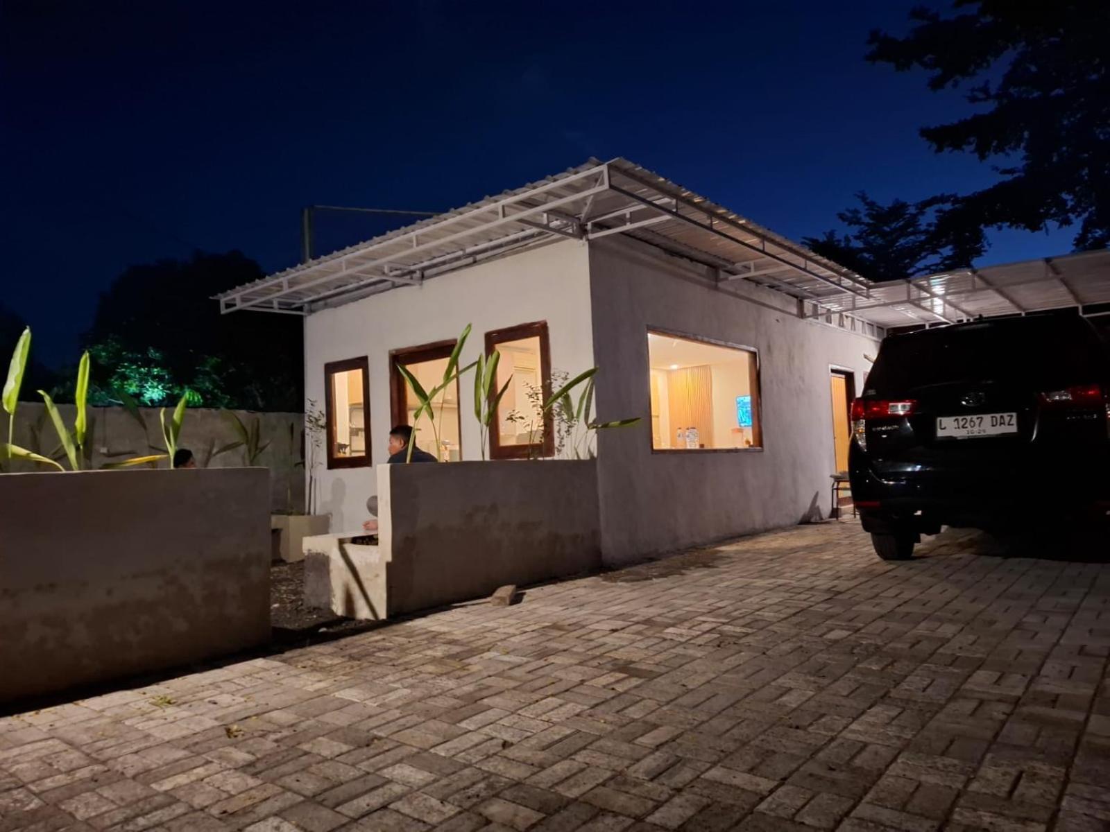 Mayeka Transit Hostel Bandara Internasional Lombok Praya Kültér fotó