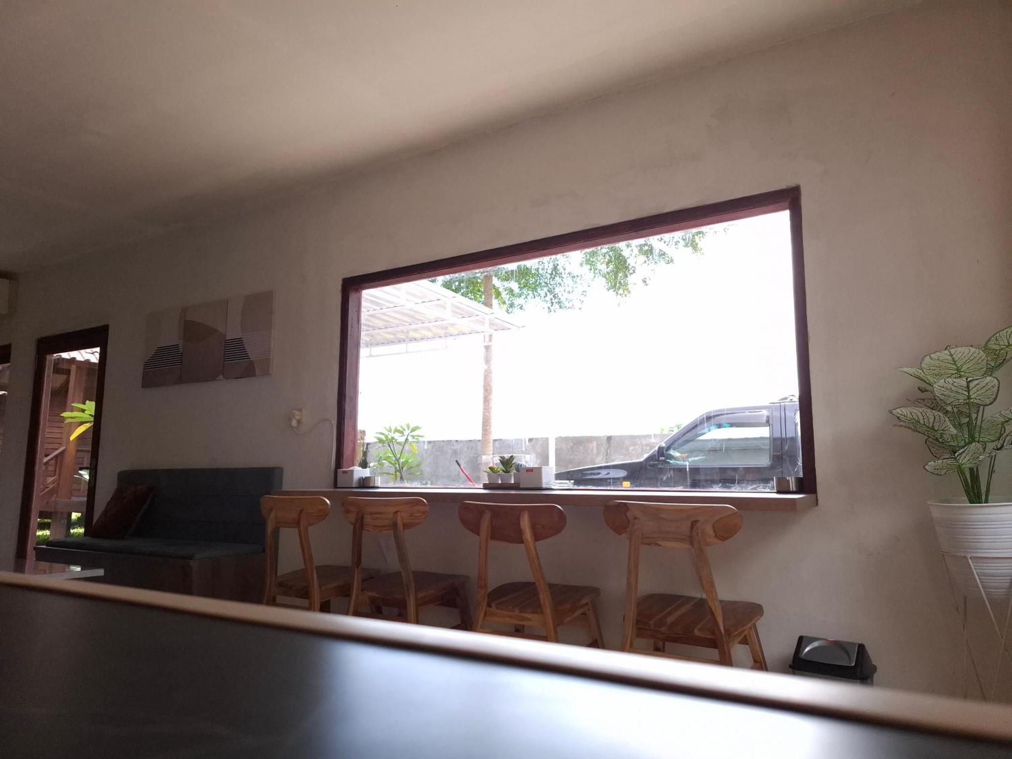 Mayeka Transit Hostel Bandara Internasional Lombok Praya Kültér fotó